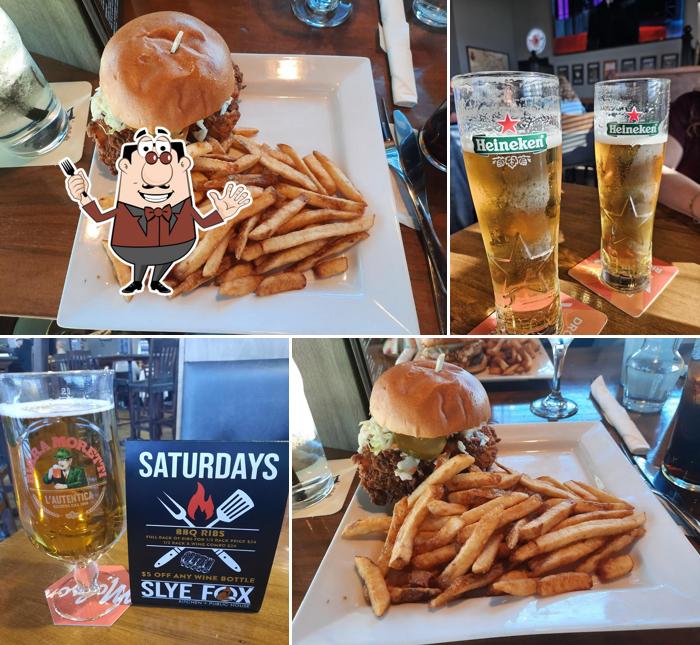 Gaggling Goose Bar & Grill