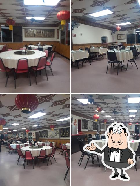 Poly Feng Yuan Chinese Restaurant