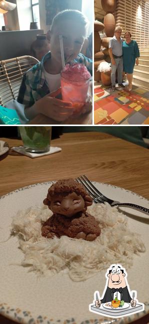 Еда в "Хванч"