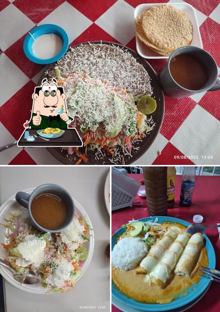 Cenaduría La Doradita