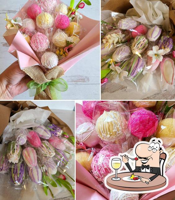 Buds and Blossoms Cakery