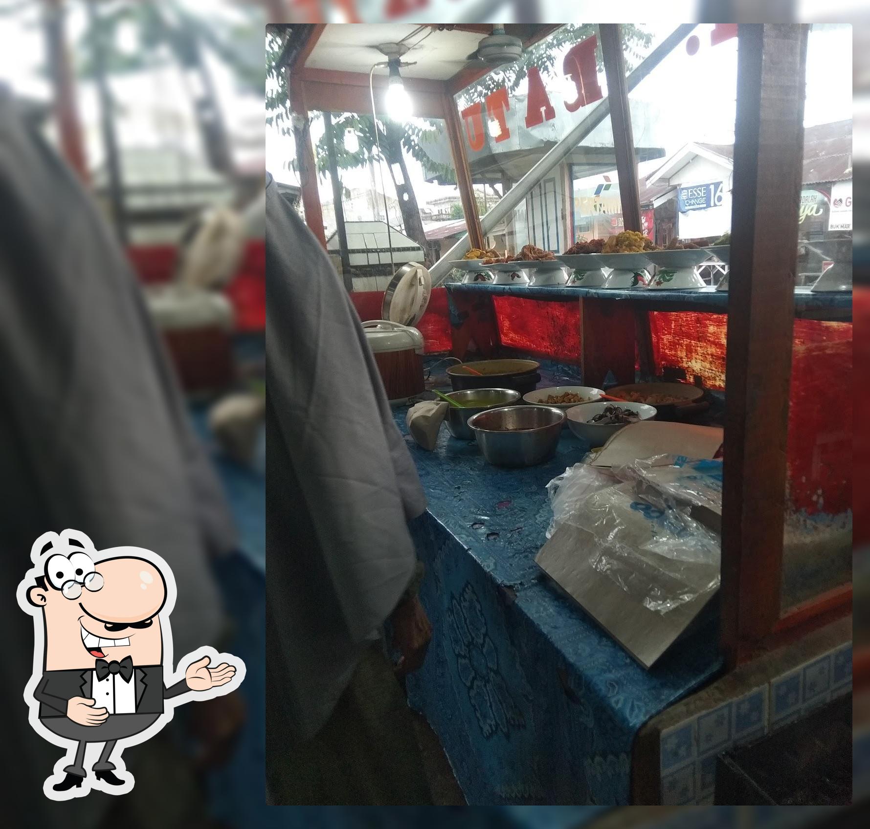 Rumah makan Ratu