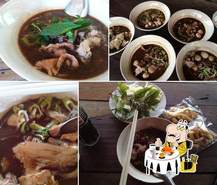 ก๋วยเตี๋ยวเรือกะลา