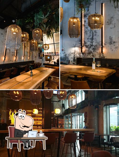 Интерьер "Ресторана-бара Находка"