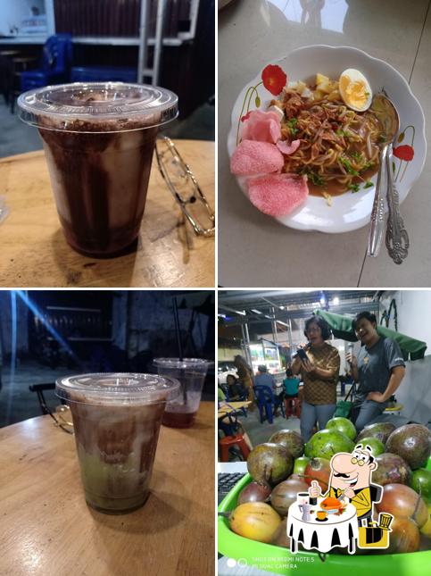 Cinta Samira Food Court