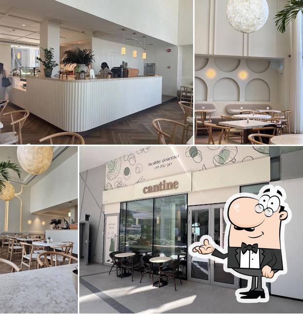 Cantine Courtyard