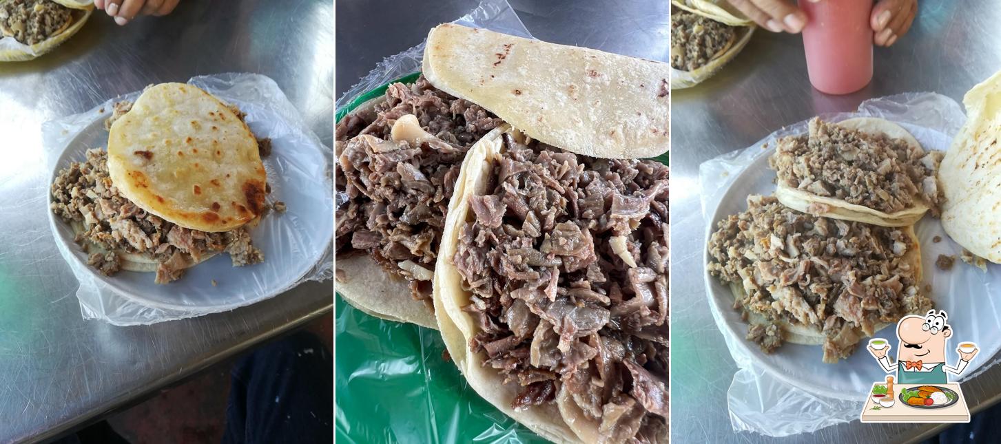TACOS DE BUCHE EL MACACO CASTRO