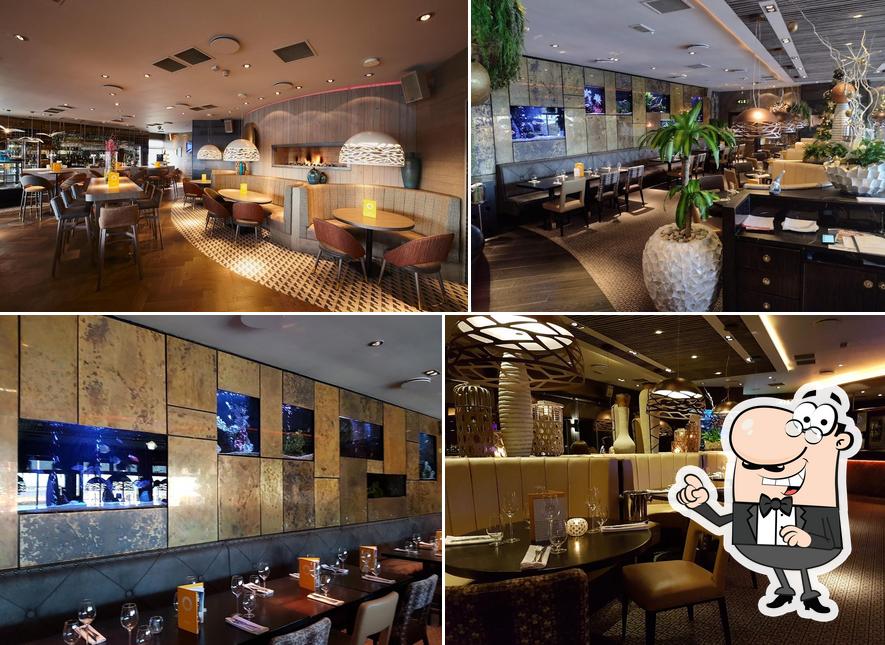 Scotts Bar & Restaurant