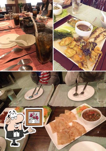 ร้านเมืองตาก by หน้ามอปาร์ตี้