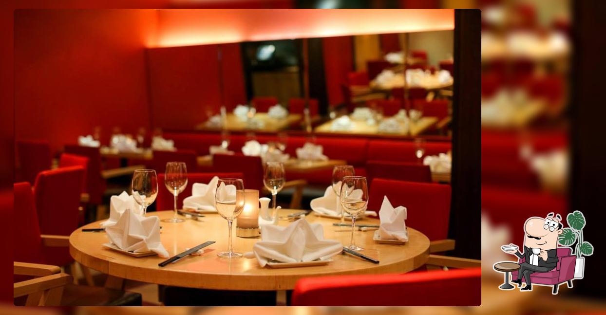 Sampans Oriental Restaurant