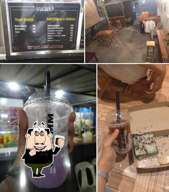 Ngamm Roti Bakar, Roti Kukus dan Soya Kocok