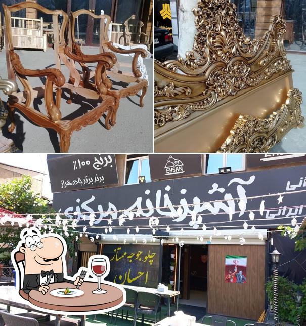 آشپزخانه مرکزی (غذای ممتاز احسان)