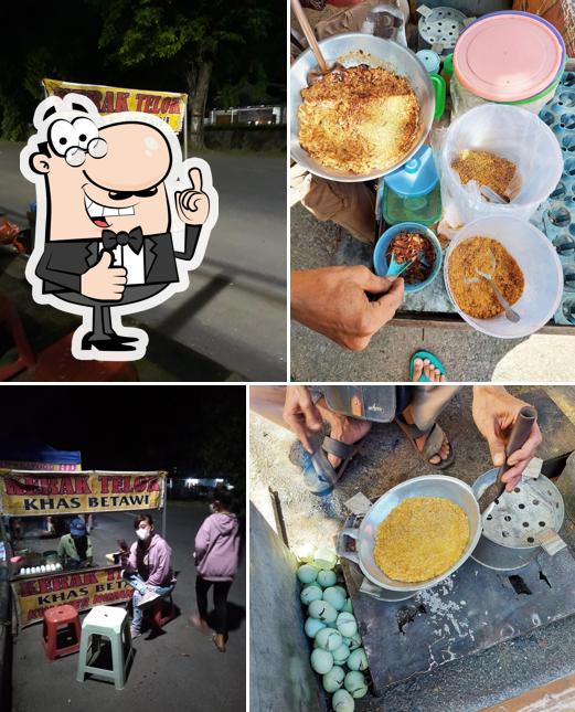 Kerak Telor Khas Betawi