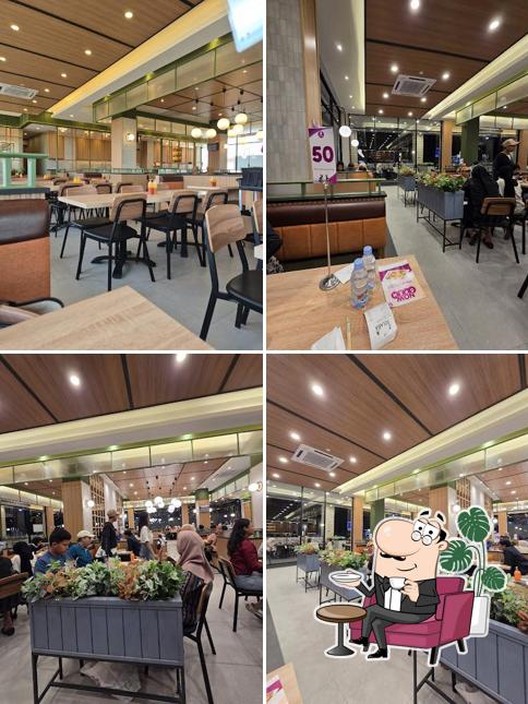 Solaria - Khatib Sulaiman Padang
