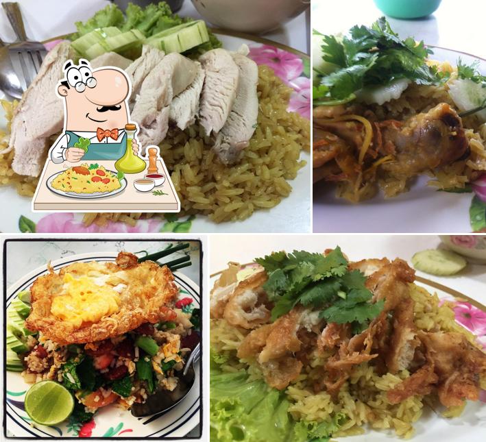 ข้าวมันไก่ บางปะอิน