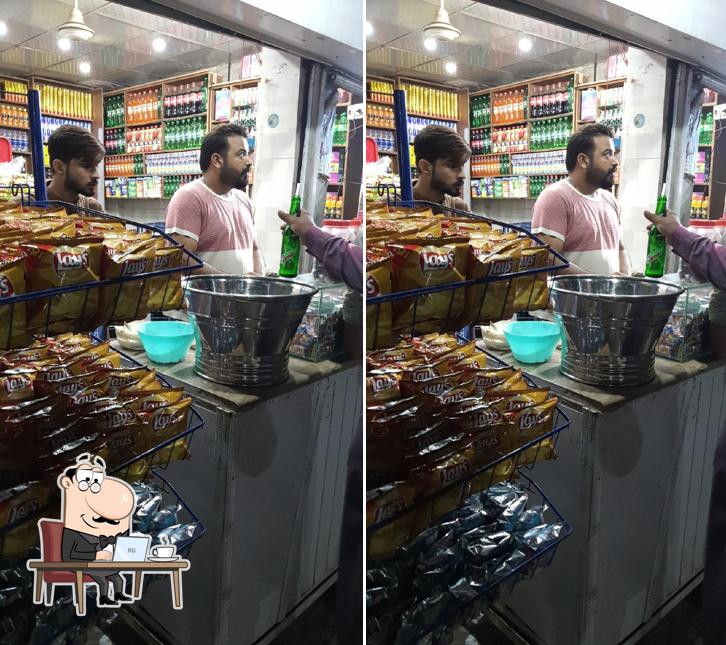 Mahar yousaf Pan Shop
