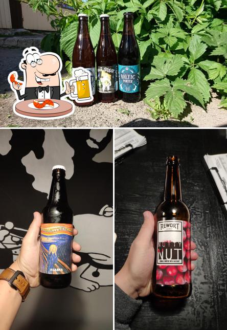 Насладитесь пинтой темного или светлого пива