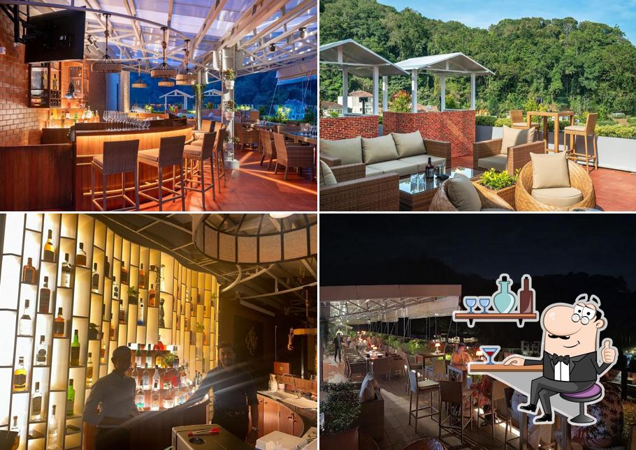 Grand Sky Lounge