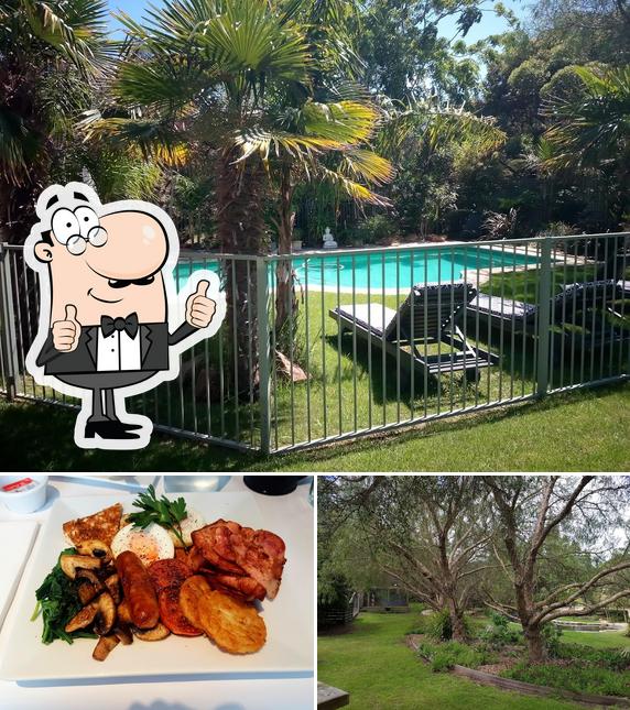 Weeroona Bed & Breakfast