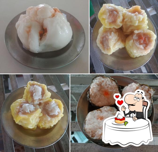 กุ้ง ก๋วยเตี๋ยวเรือ (น้ำข้นยาจีน)