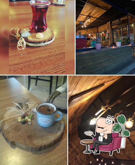 Wood'y Cafe