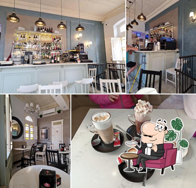 Tick Tock Café & Wine Bar