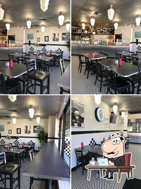 Jim's Steaks