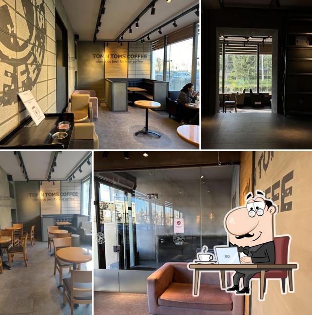 Tom N Toms coffee shop