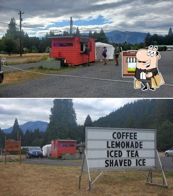 The Skackamaniac Dip'n Sip Coffee