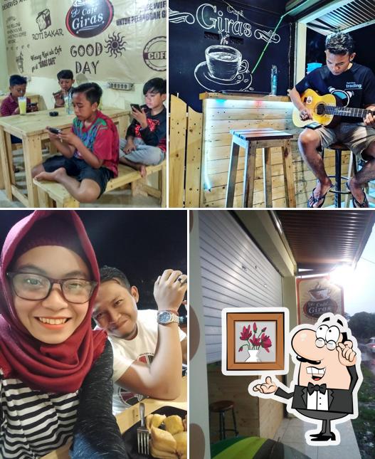 Giras Cafe