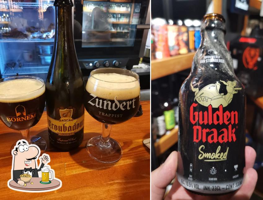 Насладитесь стаканом темного или светлого пива