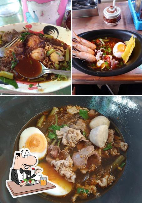 ร้าน ก๋วยเตี๋ยวเรือ เด็กเส้น
