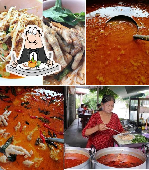 ร้านคุณแม่สงวนหมี่กะทิขนมจีนเมืองเก่า