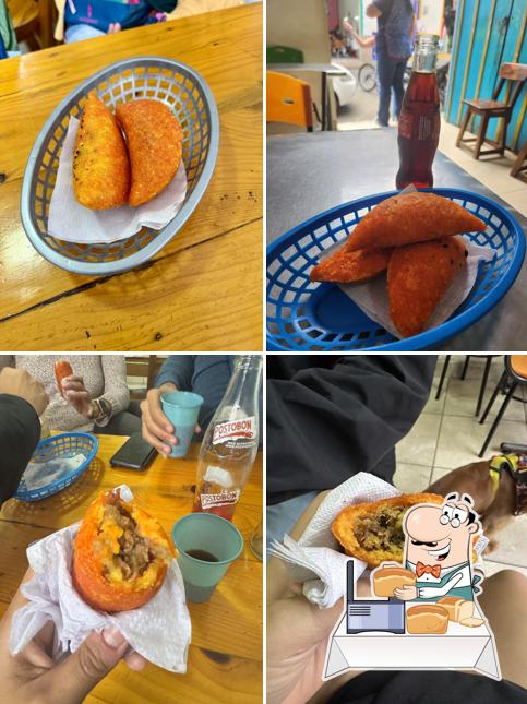 Empanadas de Lechona