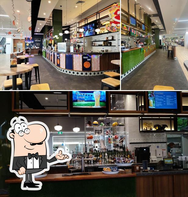 Captain's Sports Bar