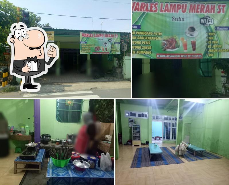 Warles Lampu Merah St