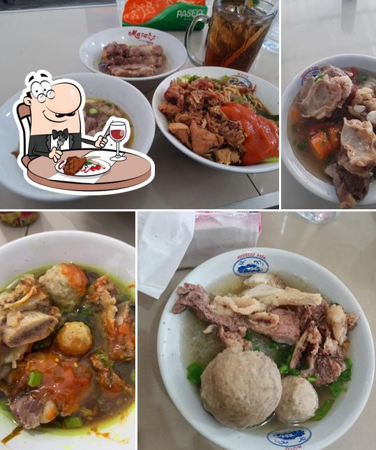 Mie ayam Baso Sop Balungan By Baso Gs