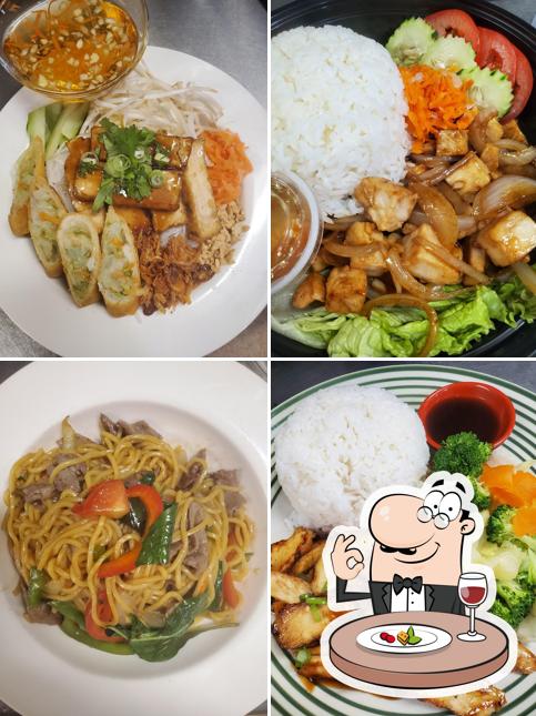 Sandee Noodle House