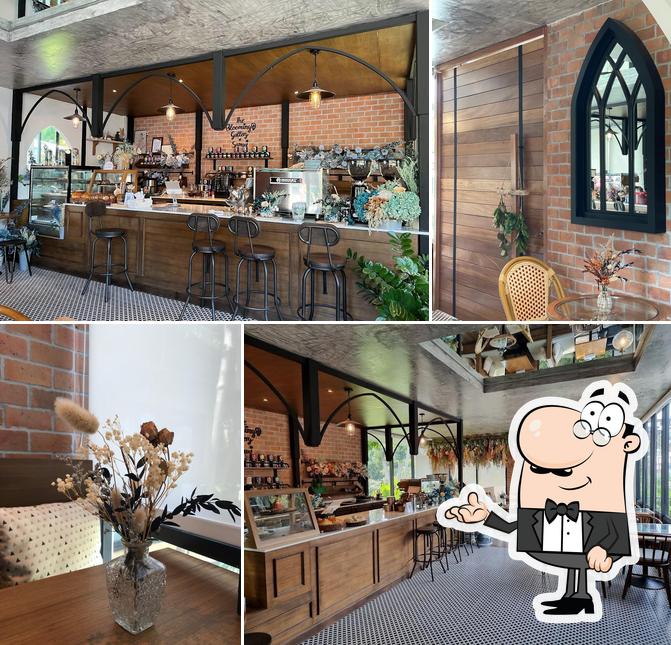 Blooming Gallery Cafe & Restaurant Samui