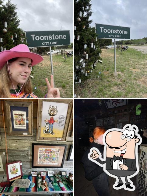 The Cartoon Saloon & Lone Star Beer Christmas Tree