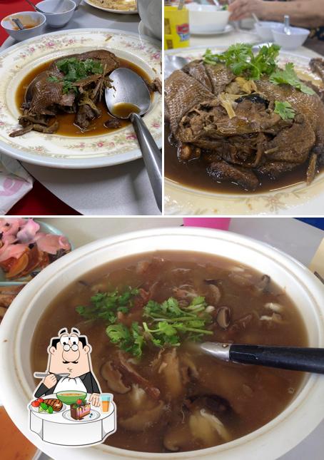 ภัตตาคารลอยแก้ว