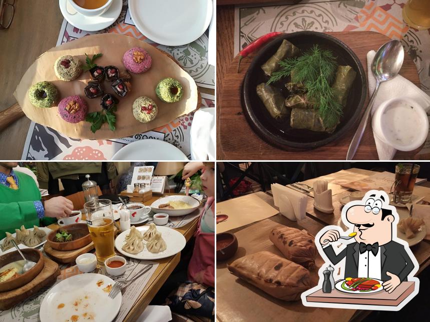 Еда в "ДжонДжолях"