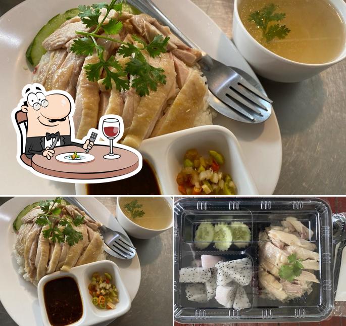 ข้าวมันไก่ข้างเซเว่นสุมเส้า