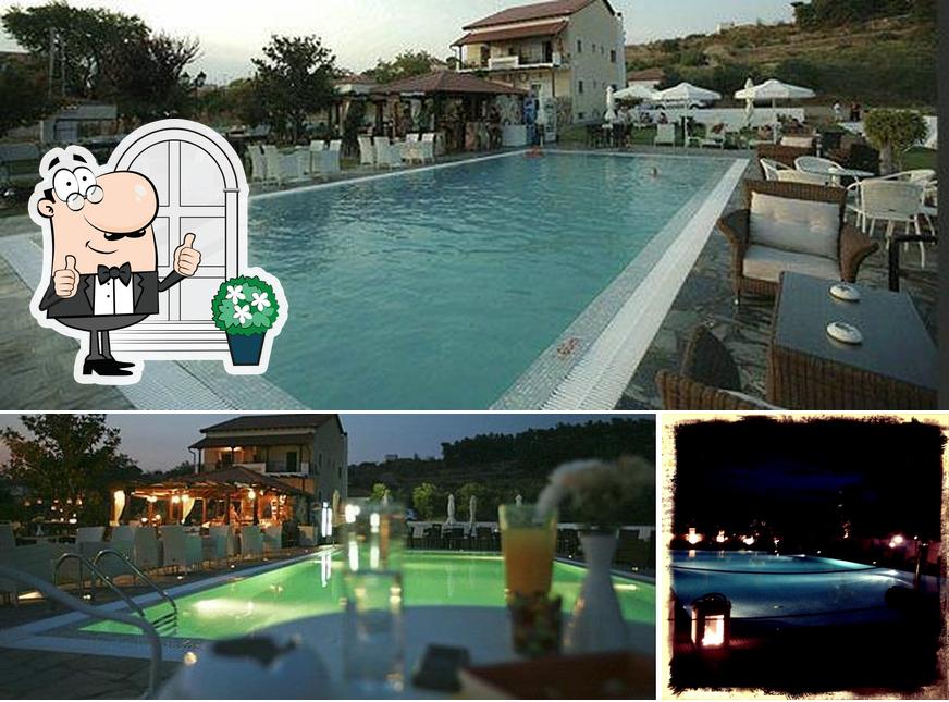 Pool Bar Αγνάντι