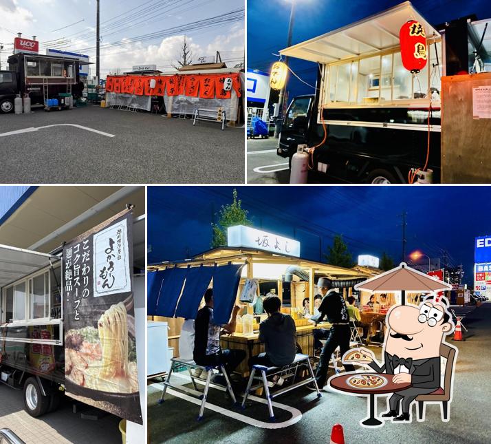 福岡博多屋台よかろーもん(安濃津屋台街)