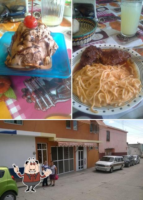 LA COCHERA