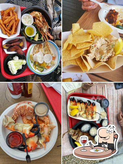 Key Largo Fisheries Backyard Cafe