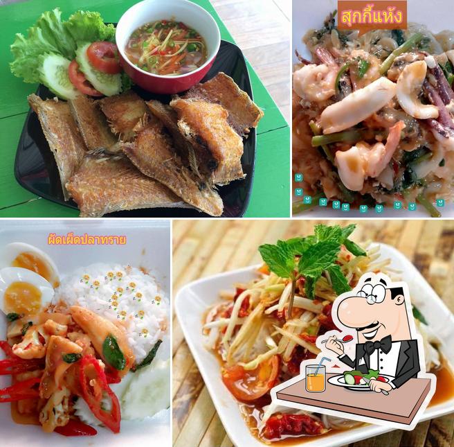 ครัวเรณู อาหารพื้นบ้าน
