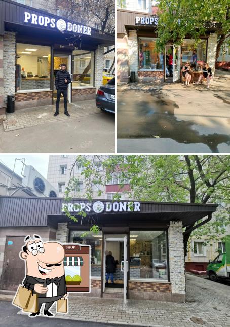 Props Doner