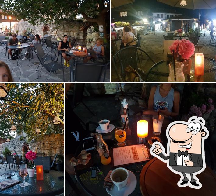 Cafe Matinee